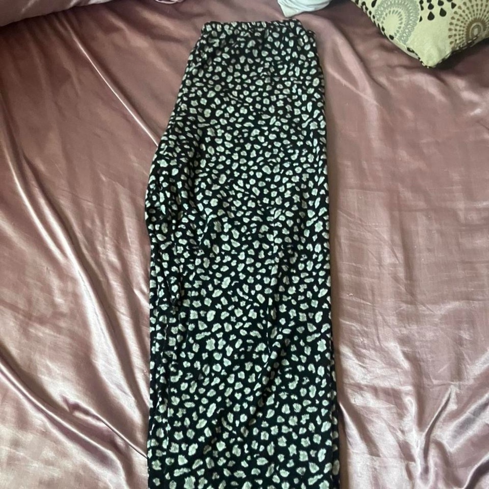 Aria Monochrome Pajama Set - Picture 8 of 8
